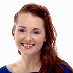 Meet your Posher, Caitlyn